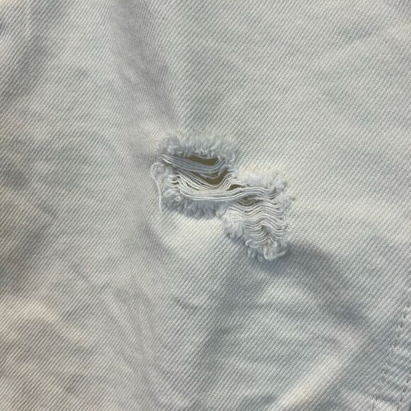 WE THE FREE Jean Mini Skirt Size 29 White Distressed Raw Cut Hem Button Fly - Picture 10 of 15